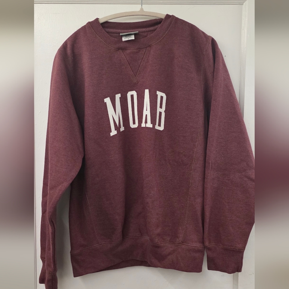 MOAB Utah Graphic Sweatshirt Artisans Unisex Small Burgundy Cwomen's?